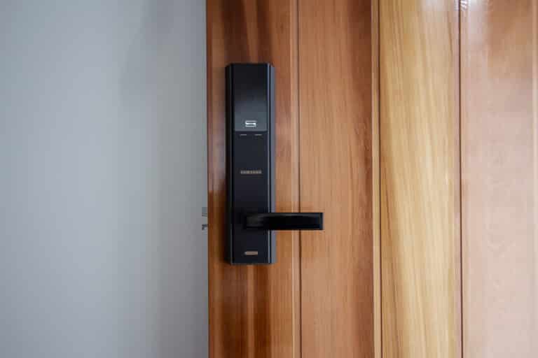 Electronic door system with timber door